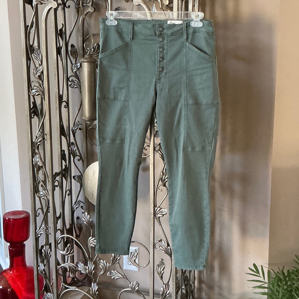 Women's Green High-Waisted Jeans